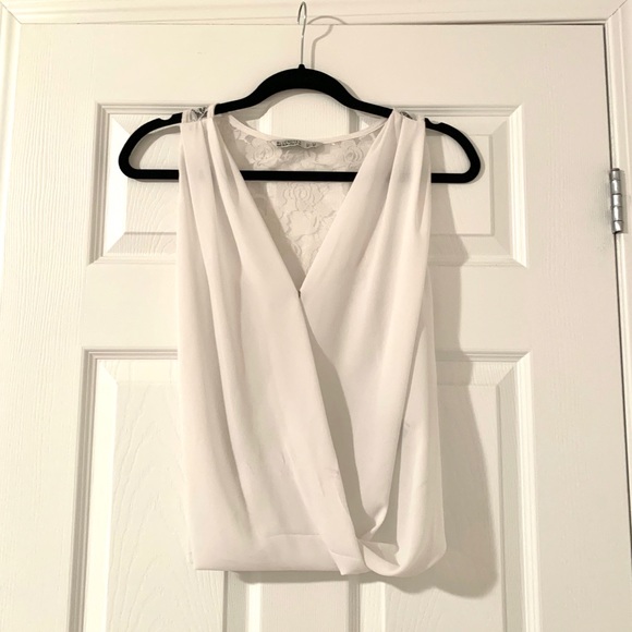 2 for $20 🎀 White Wrap Blouse - Picture 1 of 3